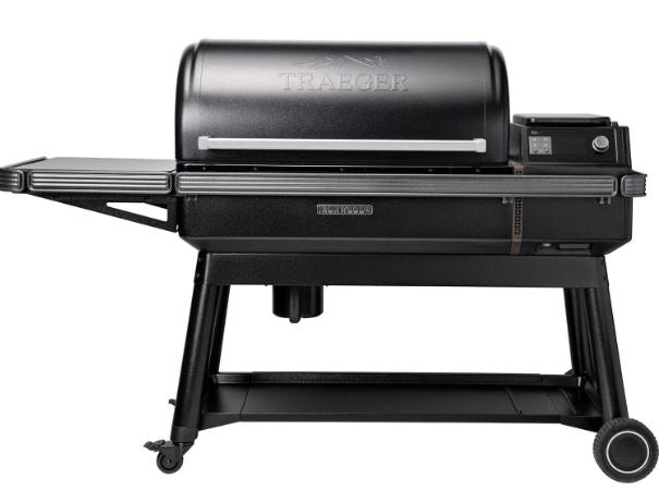 Traeger Ironwood XL Wood Pellet Grill W/ Pop-And-Lock Accessory Rail - TFB93RLG